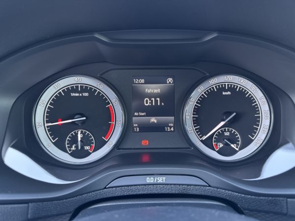 Skoda Karoq Dashboard Auto Abo